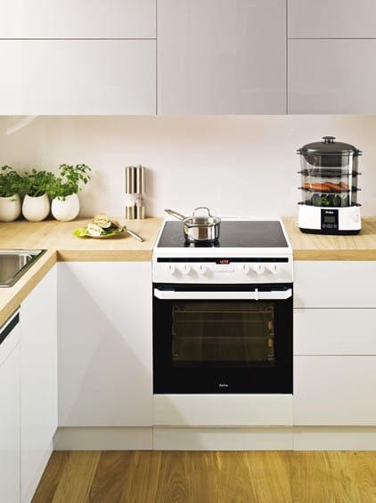 Amica Parowar biało-czarny                   PT3011