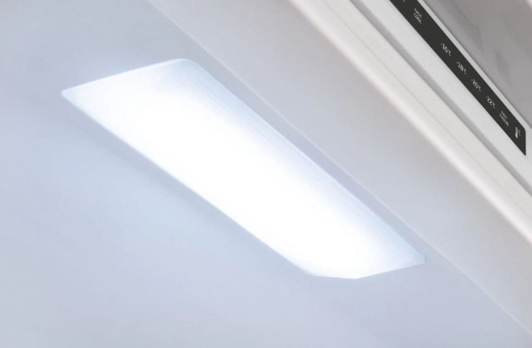 Amica Chłodziarko-zamrażarka do zabudowy BK3045.4 NF(E)