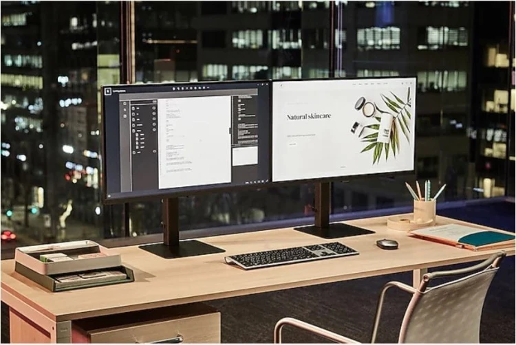 Samsung Monitor 27 cale ViewFinity S60UD IPS 2560x1440 WQHD 16:9 1xHDMI 2xDP(In+Out) 1xUSB-C 90W 3xUSB 3.0 LAN KVM 5ms PinP/PbyP 100Hz HAS+PIV płaski