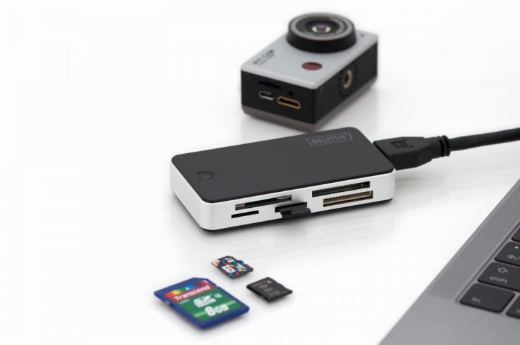 Digitus Czytnik kart 5-portowy USB 3.0 SuperSpeed, All-in-one, Czarno-srebrny