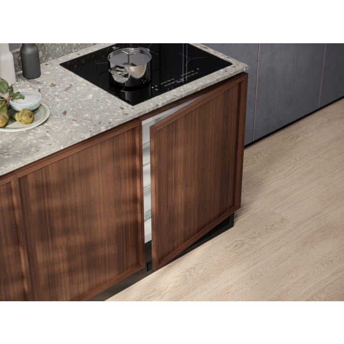 Electrolux Chłodziarka LXB2AE82S