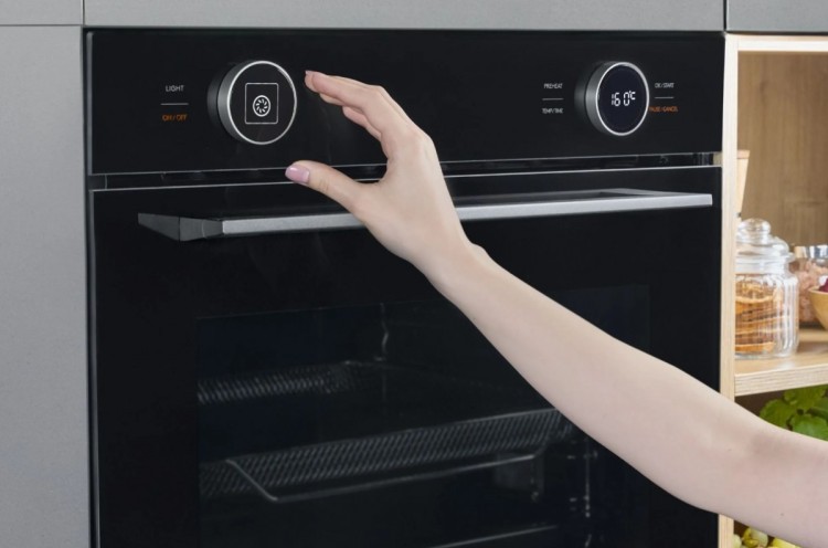 Amica Piekarnik ED6769BA+ S-TYPE