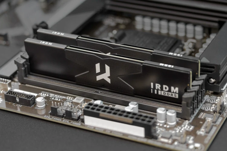 GOODRAM Pamięć DDR5 IRDM 16GB(1*16GB)/8000 CL36 czarna