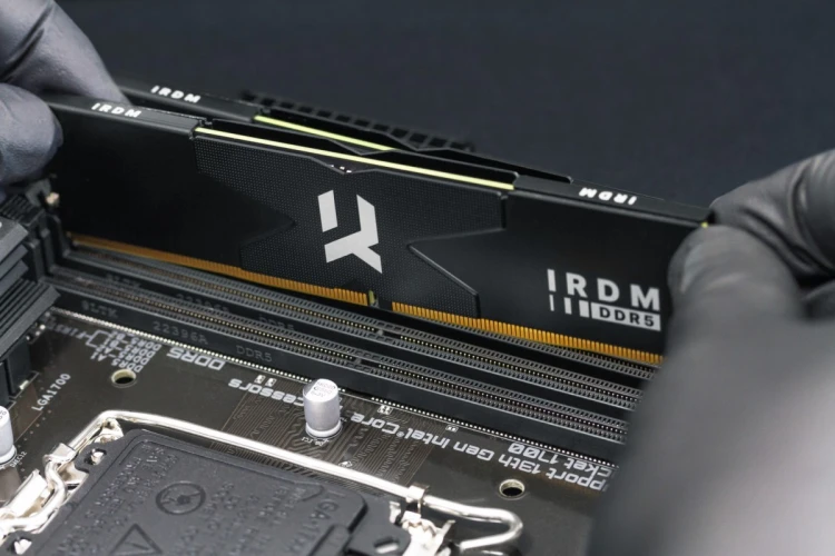 GOODRAM Pamięć DDR5 IRDM 32GB(2*16GB)/8000 CL36 czarna