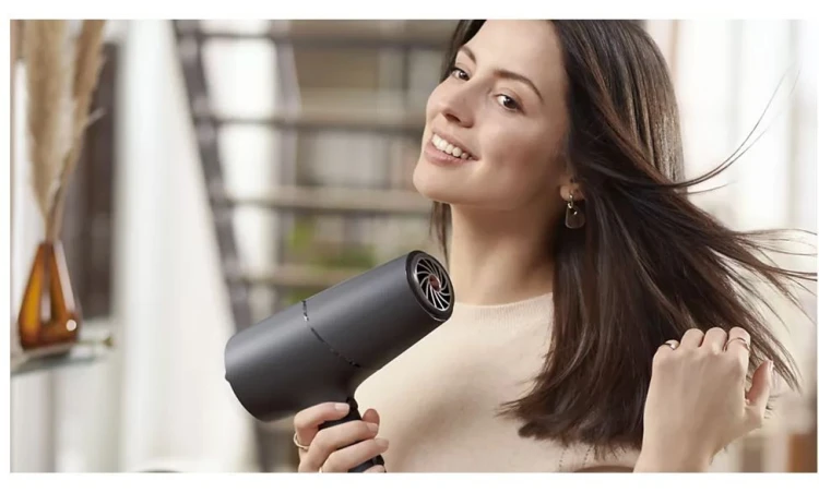 Philips Suszarka do włosów 2100W       BHD504/00